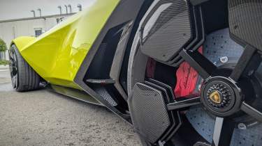 Lamborghini Manifesto details