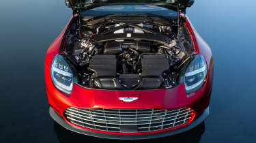 Aston Martin Vanquish – engine