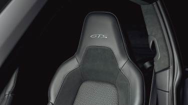 Porsche 911 (992.2) – seats