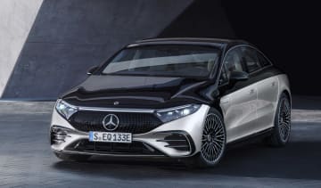 Mercedes-Benz EQS – front quarter static