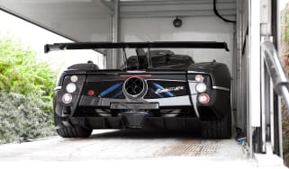 Pagani Zonda 760RS - rear in truck