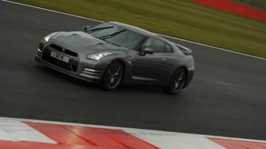2012 Nissan GT-R video review
