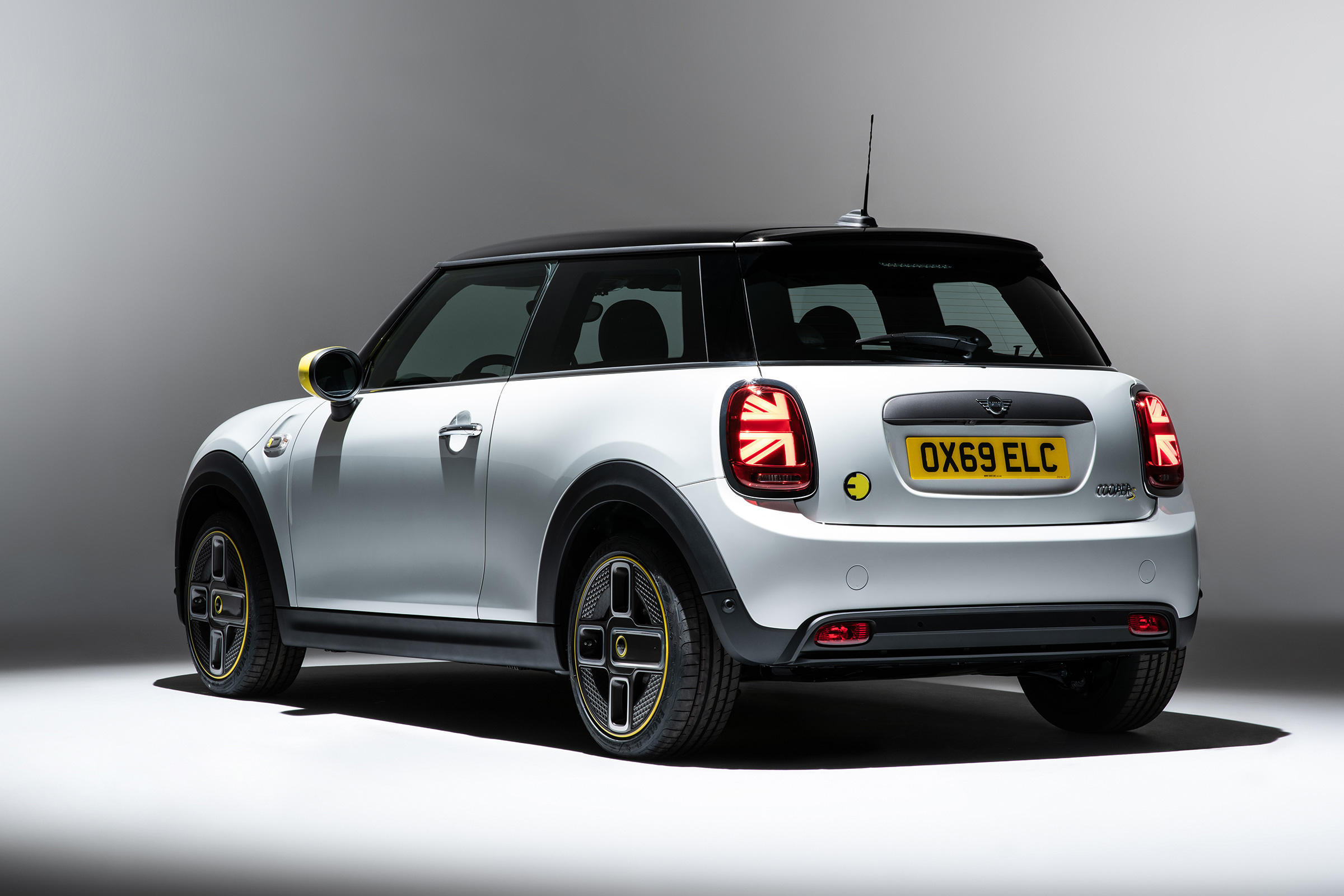 181bhp Mini Electric unveiled to rival BMW i3s pictures Evo