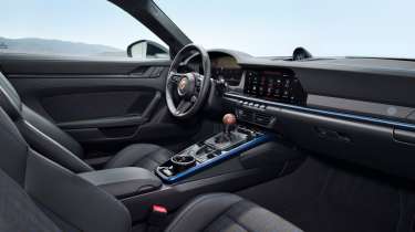 Porsche 911 992.2 Carrera T – interior