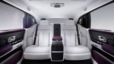 Rolls-Royce Phantom - rear seats
