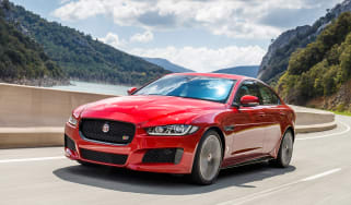 18 XE S front