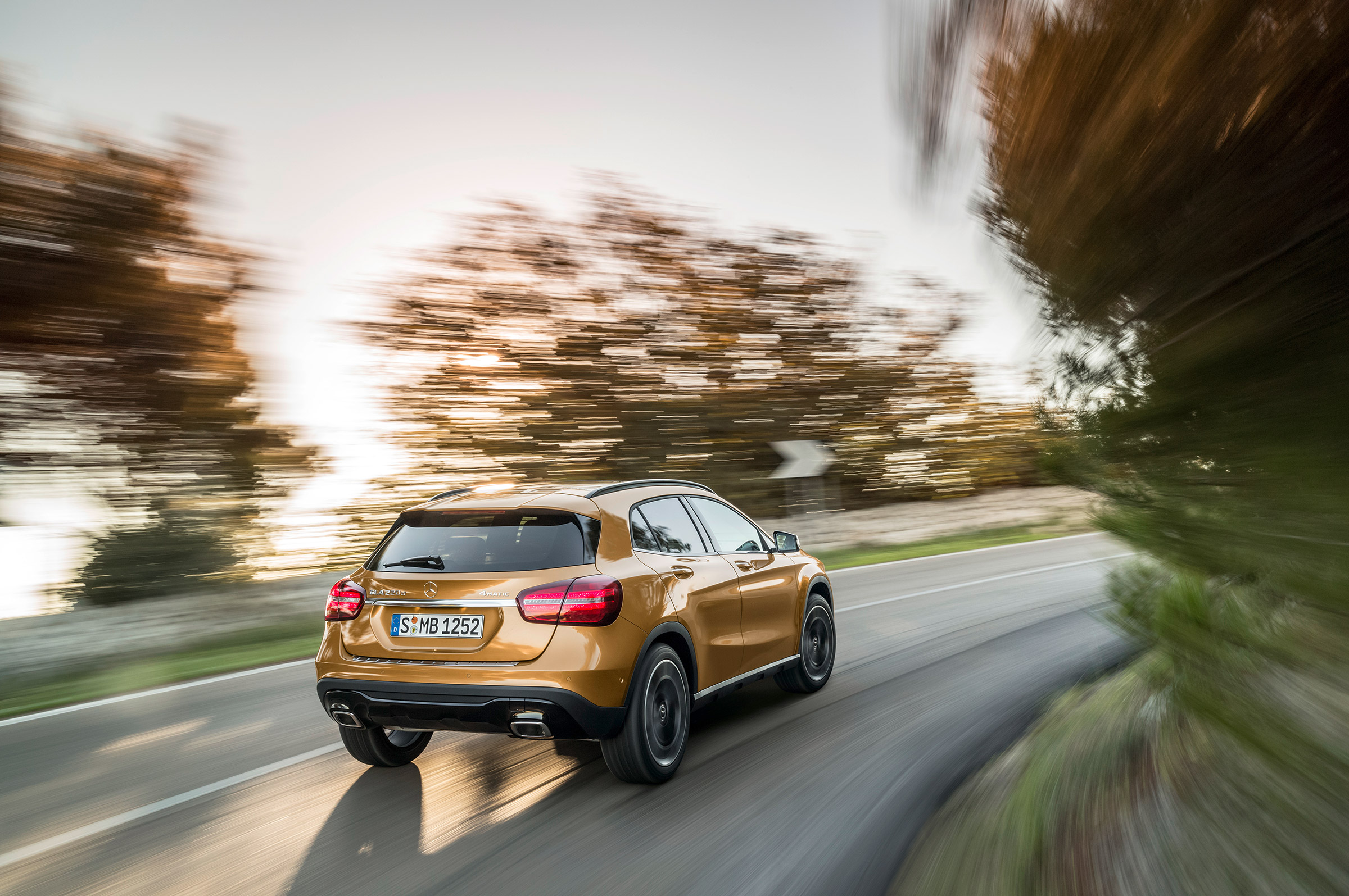 Mercedes Benz Gla Review Performance Specs And 0 60 Time