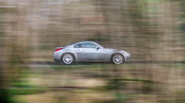 Nissan 350Z - side