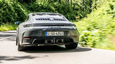 Porsche 911 Carrera GTS T-Hybrid
