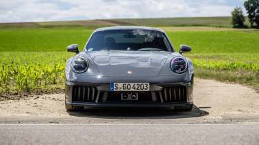 Porsche 911 Carrera GTS T-Hybrid