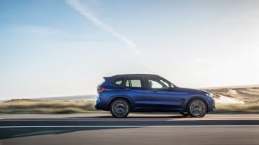BMW X3M Competition 2022 – pan