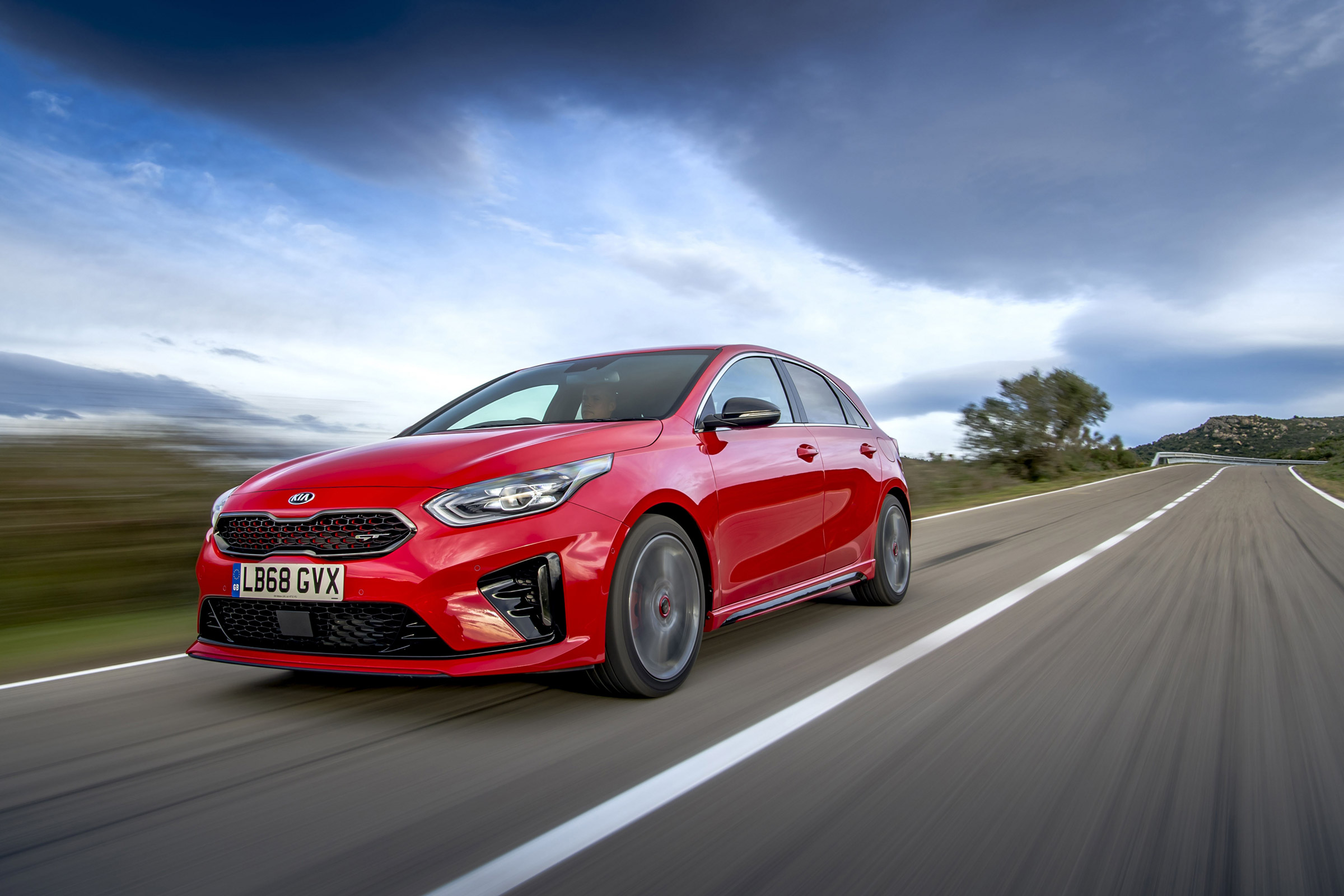 2019 Kia Ceed GT review – more bark than bite from this warm hatchback