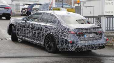 BMW M5 facelift 2027