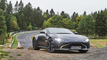 Aston Martin Vantage – AMR front quarter