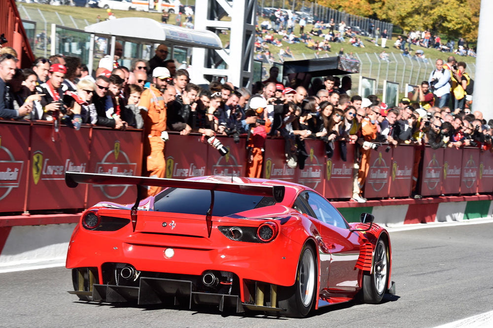 Ferrari Unveils 488 Gte And Gt3 Racing Cars At Finali