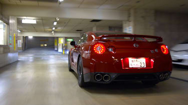 Nissan GT-R