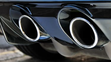 Leon exhausts