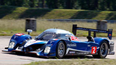 Peugeot 908 HDi FAP Le Mans cornering