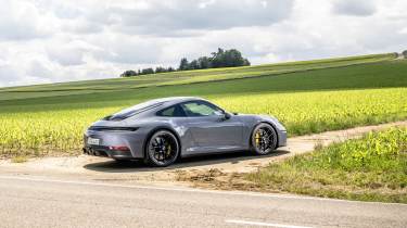 Porsche 911 Carrera GTS T-Hybrid