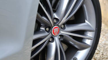2013 Jaguar XJ Supersport alloy wheel