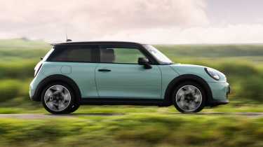 Mini Cooper S – side