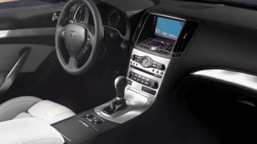 Infiniti G37 convertible interior