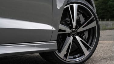 Audi RS3 Saloon - front wheel