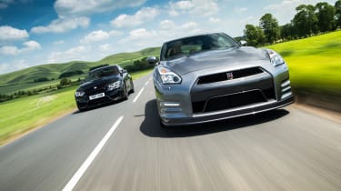 BMW M4 Competition Package v Nissan GT-R