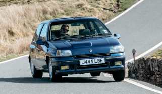 Renault Clio 16V – front