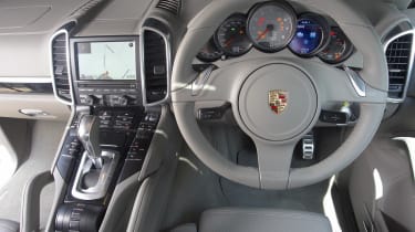 Porsche Cayenne Hybrid cabin