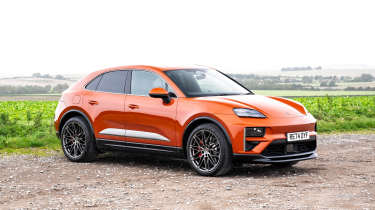 Porsche Macan Electric – front