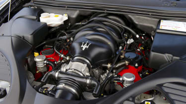 Maserati Quattroporte S engine