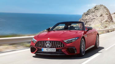 2022 Mercedes SL – front tracking