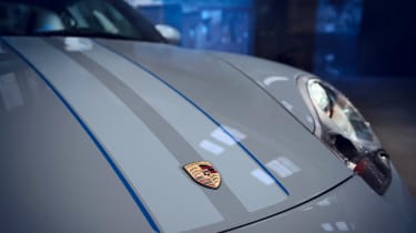 Porsche 911 Classic Club Coupe – stripes