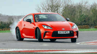 Toyota GR86 front track