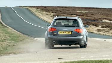2010s V8s car pictures