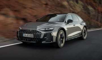 Audi A6 Allroad front