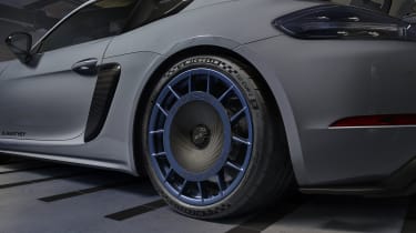 Porsche Cayman GT4 RS Manthey – wheels