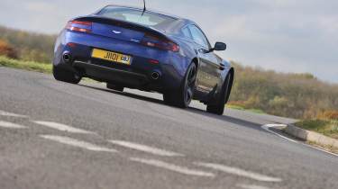 Aston Martin Vantage GMR