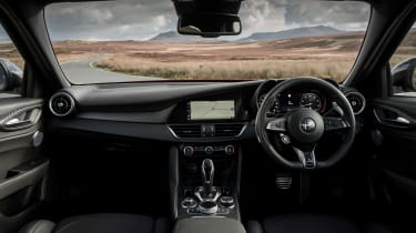 Alfa Romeo Giulia Quadrifoglio – interior