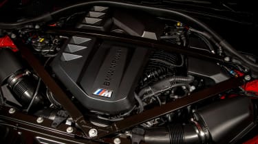 2022 BMW M2 – engine