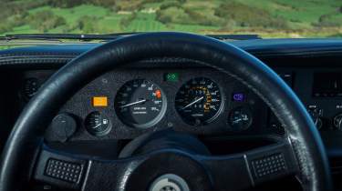BMW M1
