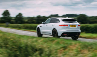 Jaguar F-Pace - Rear