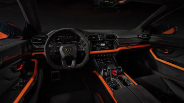 Lamborghini Urus SE – interior