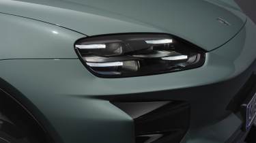 New Porsche Cayenne Electric – lights