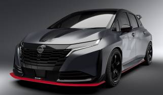 Nissan Aura Nismo RS – front