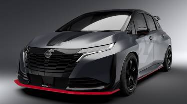 Nissan Aura Nismo RS – front