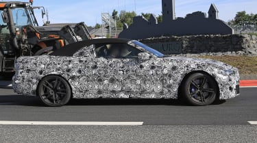 BMW M4 Cabriolet spied 2020 - side