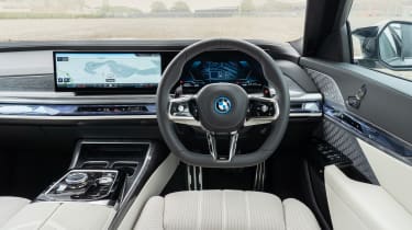 BMW M760e – interior