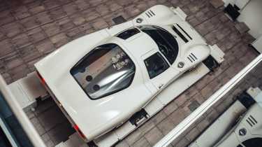McLaren M6GT top